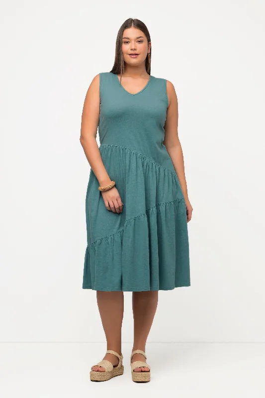 Casual day dress with floral embroidery -Green Sleeveless Midi Dress
