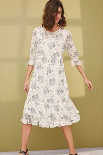 Day dress with pocket flaps for detail -Chiffon Day dress