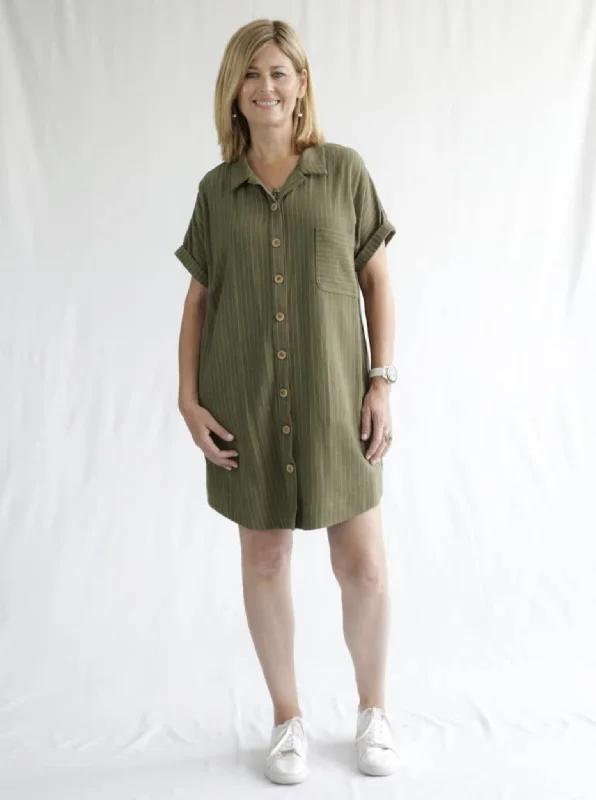 Women's wrap dresses with star-spangled patterns-Style Arc Max Tunic Dress