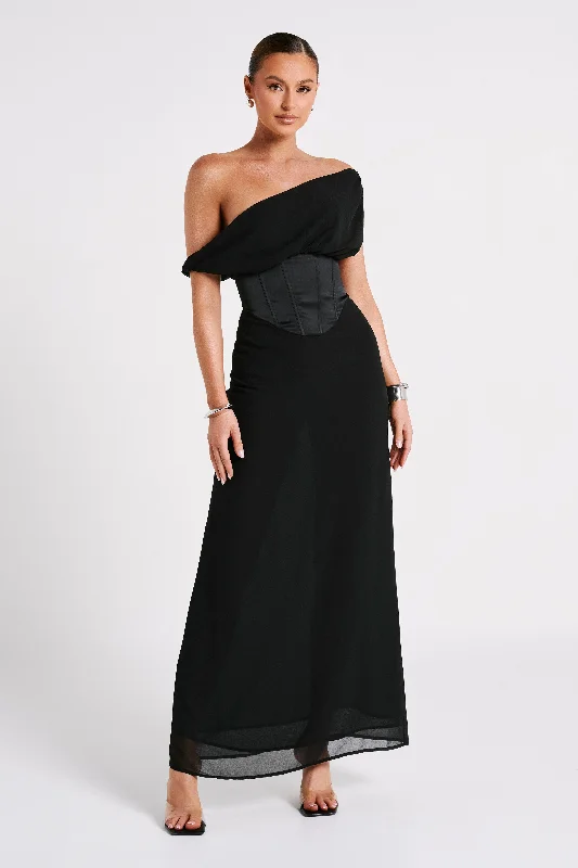 Elegant women’s party dress with structured bodice -Courtney Chiffon Maxi Dress - Black Elegant women’s party dress with structured bodice -Courtney Chiffon Maxi Dress - Black