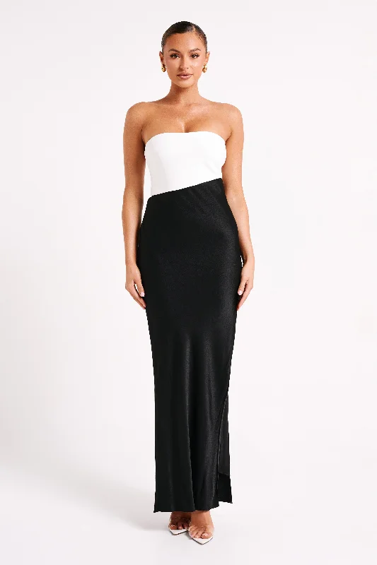 Sexy women’s party dress for club nights -Miranda Contrast Maxi Dress - Black/White Sexy women’s party dress for club nights -Miranda Contrast Maxi Dress - Black/White