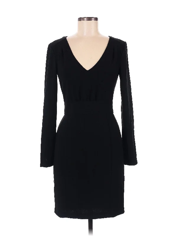 Cocktail dress with layered tulle for volume -Cocktail Dress