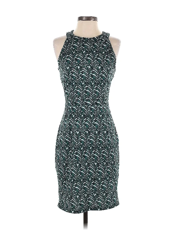 Cocktail dress with velvet finish for luxurious feel -Cocktail Dress