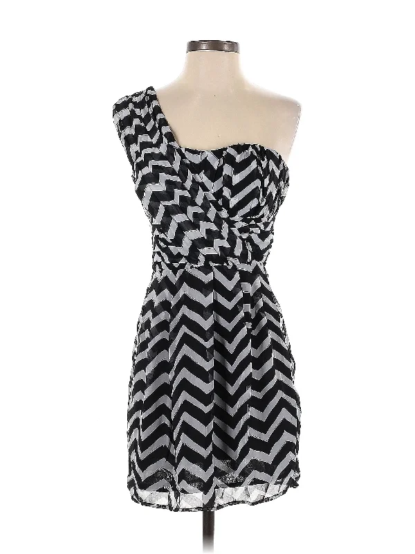 Cocktail dress with knee-length skirt for modest look -Cocktail Dress