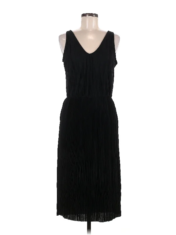 Cocktail dress with sheer back for modern flair -Cocktail Dress