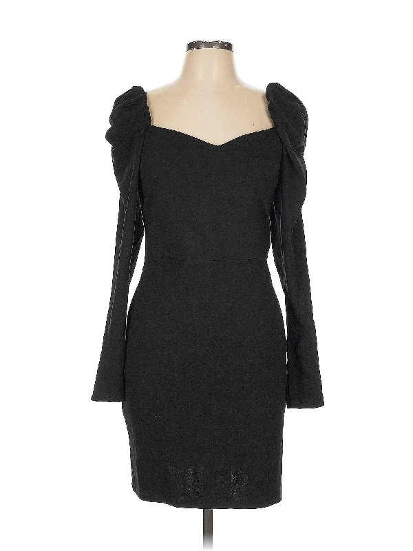 Cocktail dress with fitted cut for sleek look -Cocktail Dress