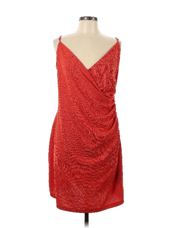 Cocktail dress with adjustable straps for comfort -Cocktail Dress