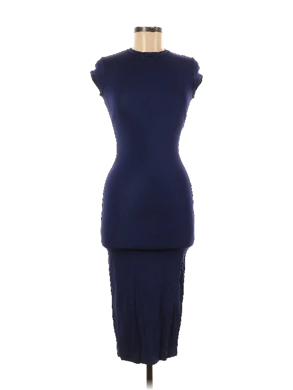 Cocktail dress with long sleeves for winter look -Cocktail Dress