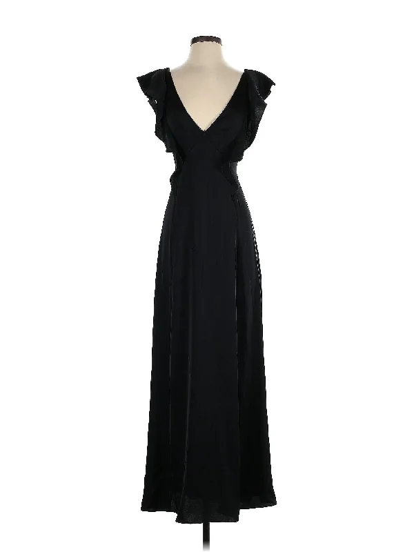 Cocktail dress with pleated bodice for texture -Cocktail Dress