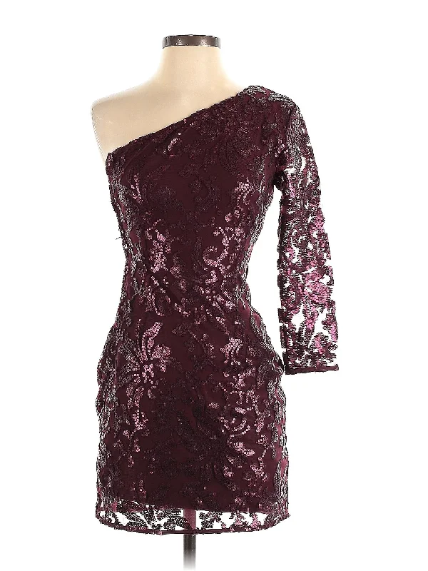 Cocktail dress with scalloped hem for elegance -Cocktail Dress