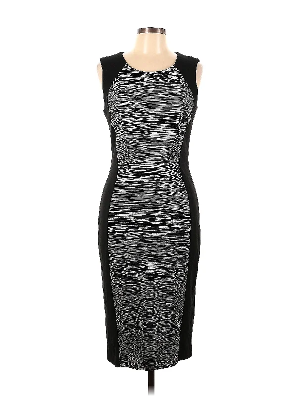 Cocktail dress with tiered skirt for volume -Cocktail Dress
