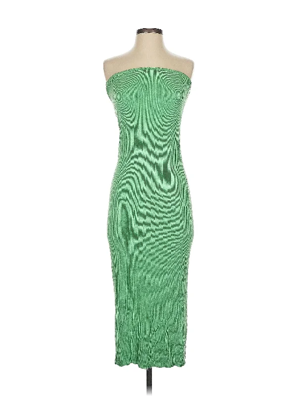 Red cocktail dress for holiday parties -Cocktail Dress