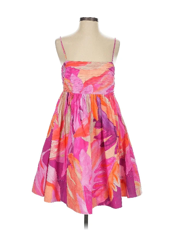 Cocktail dress with lace details for elegance -Cocktail Dress