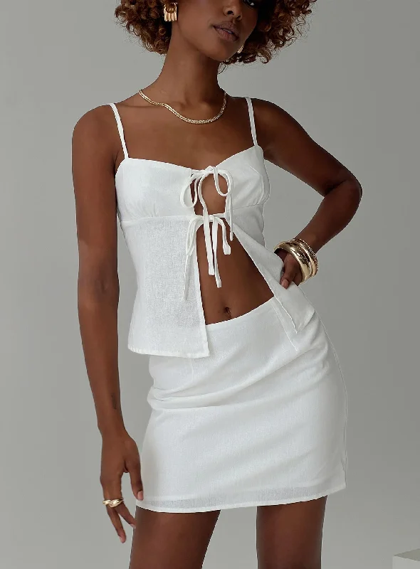 Women’s doll dress with puff sleeves and ruffles -Jaimie Set White