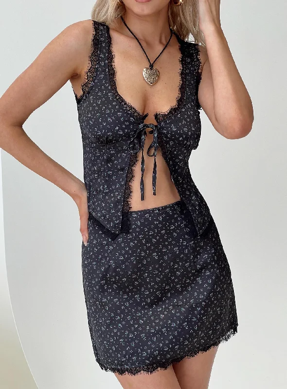 Women’s doll dress with balloon sleeves -Mavie Satin Set Black Floral