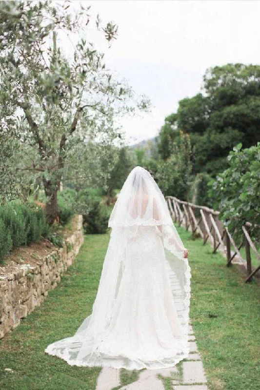 Wedding dress with crystal straps for sparkle -Alencon Lace Edge Cathedral Long Bridal Veils with Blusher WV14 Wedding dress with crystal straps for sparkle -Alencon Lace Edge Cathedral Long Bridal Veils with Blusher WV14