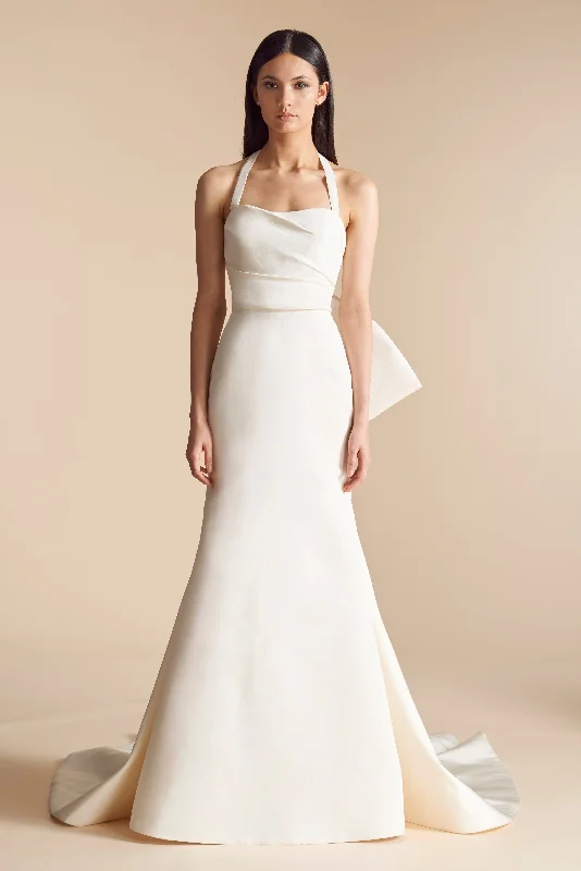 Wedding dress with chiffon detailing for airy look -Allison Webb - Kingsland 4803 Sample Gown Wedding dress with chiffon detailing for airy look -Allison Webb - Kingsland 4803 Sample Gown