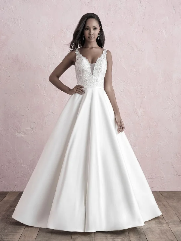 Bridal gown with satin overlay for smooth texture -Allure Romance - 3271 Sample Gown Bridal gown with satin overlay for smooth texture -Allure Romance - 3271 Sample Gown