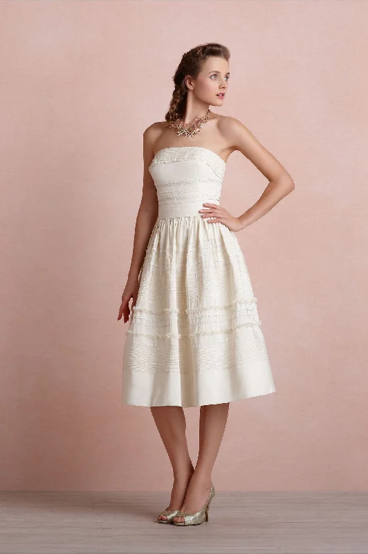 Wedding dress with tiered skirt for full volume -BHLDN Fondant Tea Dress