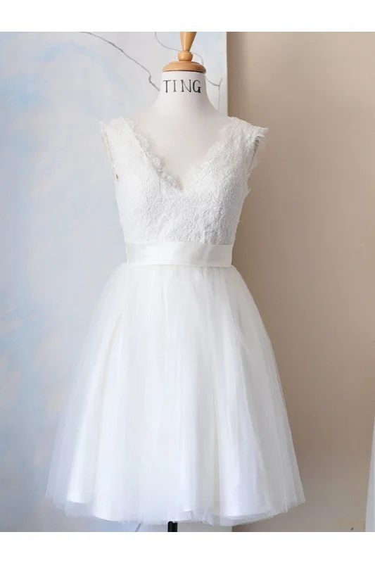 Bridal gown with empire waist for elegant shape -Elegant White Simple Lace V-neck Beach Wedding Dress W6 Bridal gown with empire waist for elegant shape -Elegant White Simple Lace V-neck Beach Wedding Dress W6