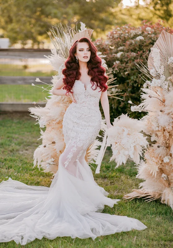 Modern wedding dress for contemporary bride -Lace and Tulle Mermaid Wedding Dress (#Julieta) Modern wedding dress for contemporary bride -Lace and Tulle Mermaid Wedding Dress (#Julieta)