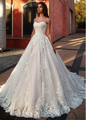 long prom dress Marvelous Tulle Sweetheart Neckline A-line Wedding Dress With Lace Appliques cg17689 long prom dress Marvelous Tulle Sweetheart Neckline A-line Wedding Dress With Lace Appliques cg17689
