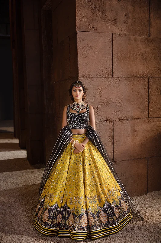 Simple bridal dress with fitted waistline -Pakistani Mehndi Lehnga In Golden Color