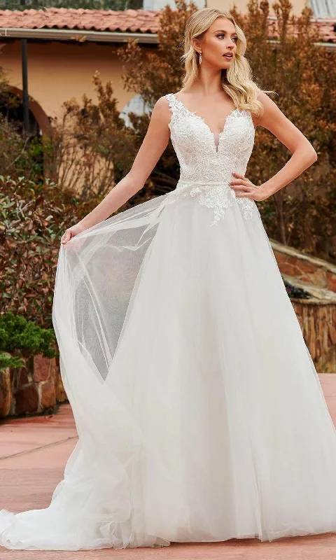 Vintage wedding dress with a full skirt -Rachel Allan Bridal Rb2162 - Sheer Insert Bridal Gown Vintage wedding dress with a full skirt -Rachel Allan Bridal Rb2162 - Sheer Insert Bridal Gown