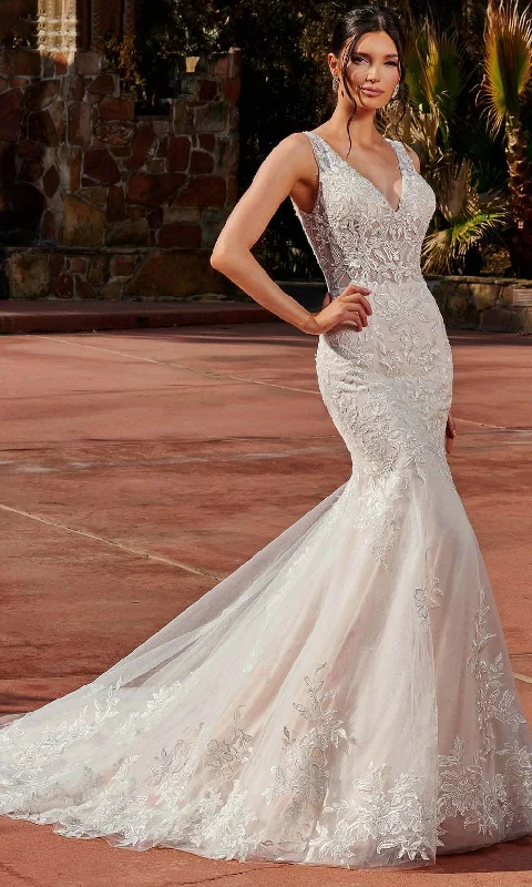 Classic wedding dress with long train for drama -Rachel Allan Bridal Rb3168 - Chapel Train Bridal Gown Classic wedding dress with long train for drama -Rachel Allan Bridal Rb3168 - Chapel Train Bridal Gown