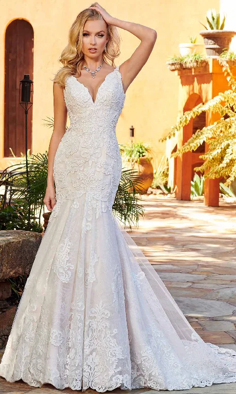 Wedding dress with floral appliqué for a detailed look -Rachel Allan Bridal Rb4145 - Sequins Bridal Gown Wedding dress with floral appliqué for a detailed look -Rachel Allan Bridal Rb4145 - Sequins Bridal Gown
