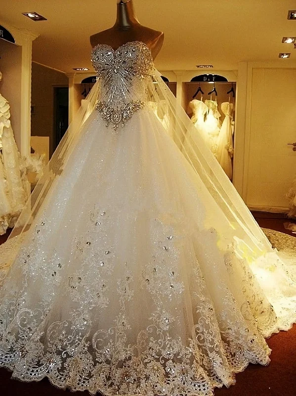 Rhinestone A Line Champagne Sweetheart Sleeveless Backless Applique Wedding Dresses Rhinestone A Line Champagne Sweetheart Sleeveless Backless Applique Wedding Dresses