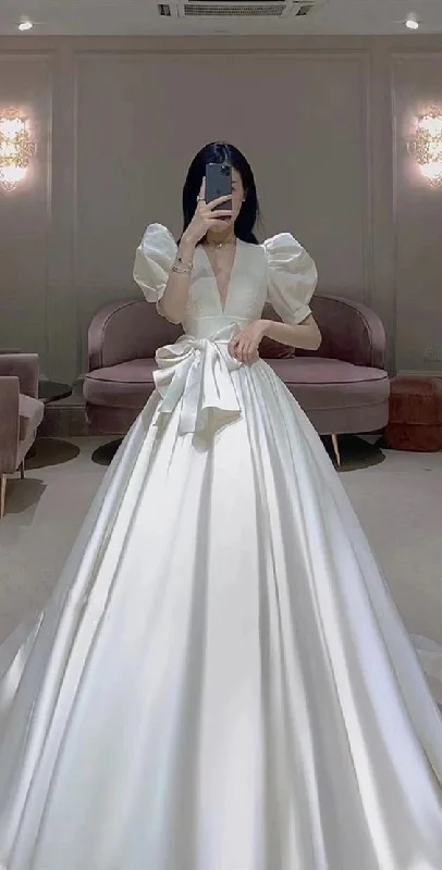 V-neck Puff Sleeves Newest Wedding Dresses, Luxury A-line Bridal Gowns Prom Dress cg21981 V-neck Puff Sleeves Newest Wedding Dresses, Luxury A-line Bridal Gowns Prom Dress cg21981